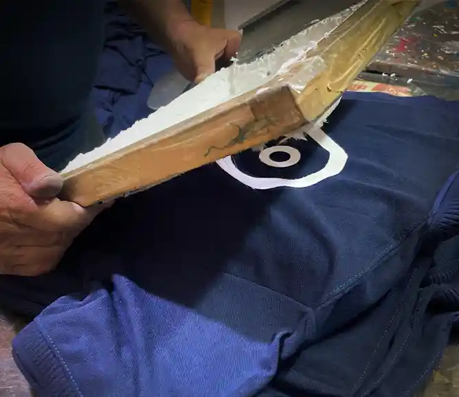 پذیرش انواع چاپ و گلدوزی